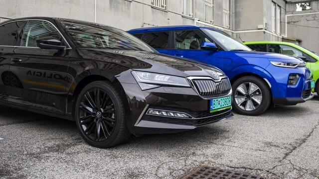 Dopyt po elektromobiloch stúpa. K poklesu globálnej spotreby paliva dôjde už o pár rokov