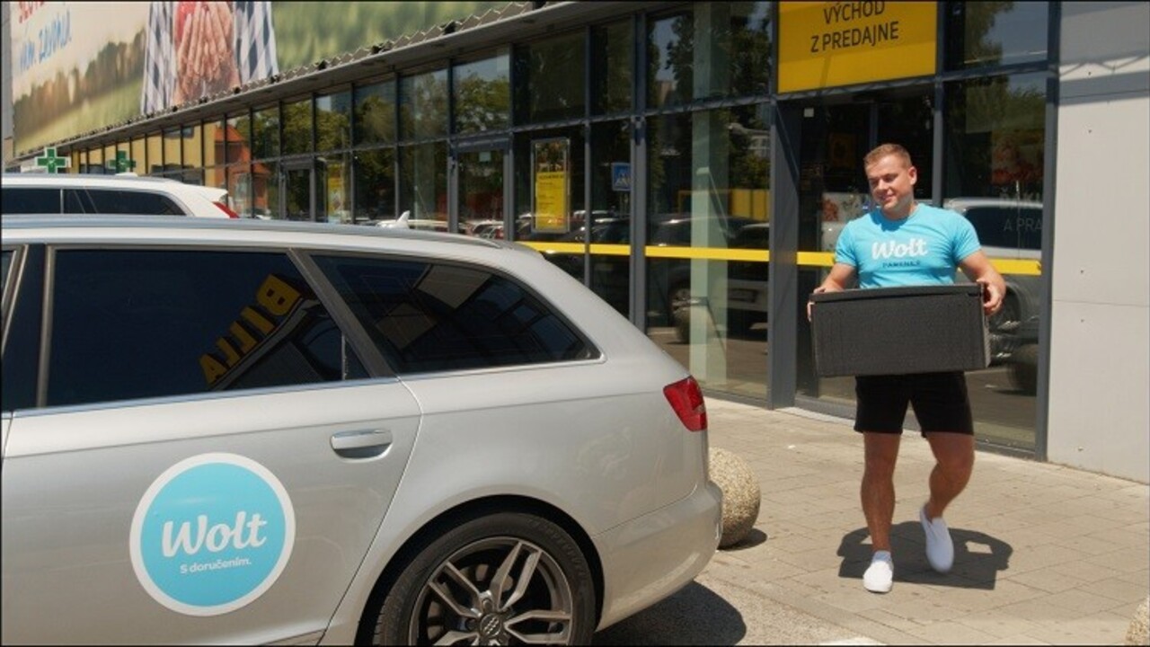 Vedeli ste, že cez WOLT si objednáte potraviny z BILLA? Teraz za donášku nezaplatíte ani cent!