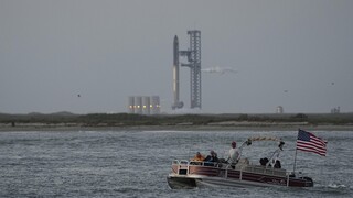 SpaceX odložila prvý let rakety Starship. Tá má v budúcnosti dopravovať astronautov na Mesiac či Mars
