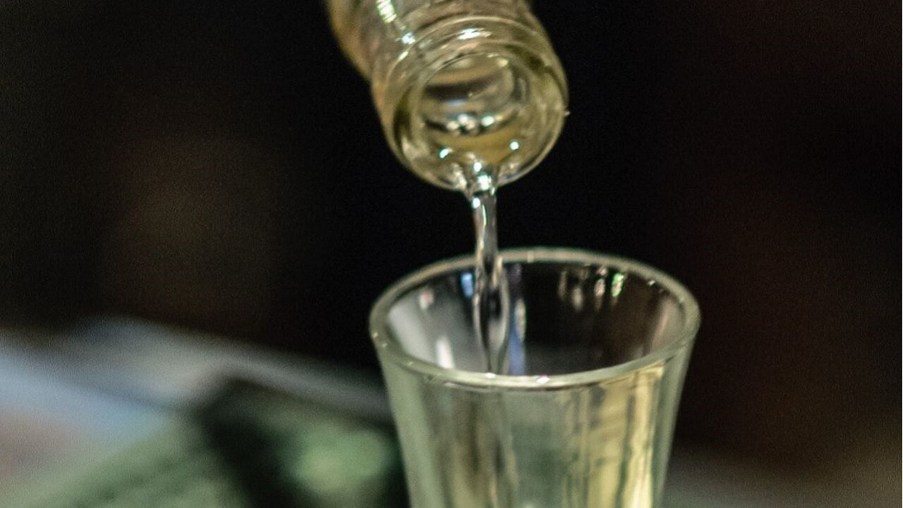 Najmenej 27 ľudí zomrelo v indickom štáte Bihár, vypili toxický alkohol