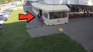 VIDEO: Spoznali ste ho? Polícia hľadá falošného policajta, seniorku obral o tisíce eur