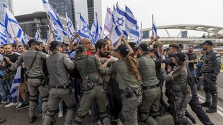 Izraelčania opäť protestovali proti plánu vlády oslabiť najvyšší súd