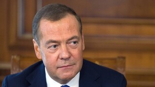 Medvedev varuje G7: Moskva zruší obilninovú dohodu, ak skupina zakáže vývoz do Ruska