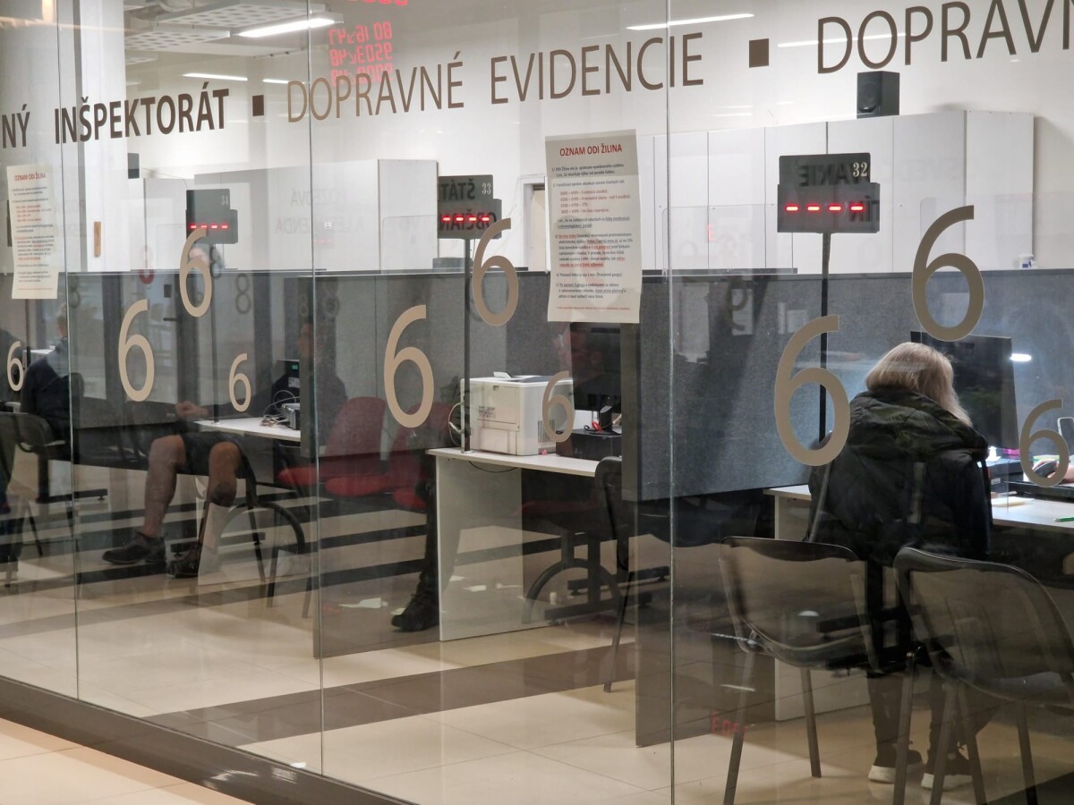 Takto to v pondelok vyzerá v klientskom centre Okresného úradu v Žiline
