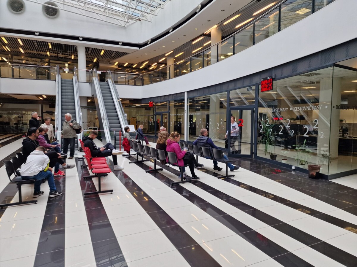 Takto to v pondelok vyzerá v klientskom centre Okresného úradu v Žiline