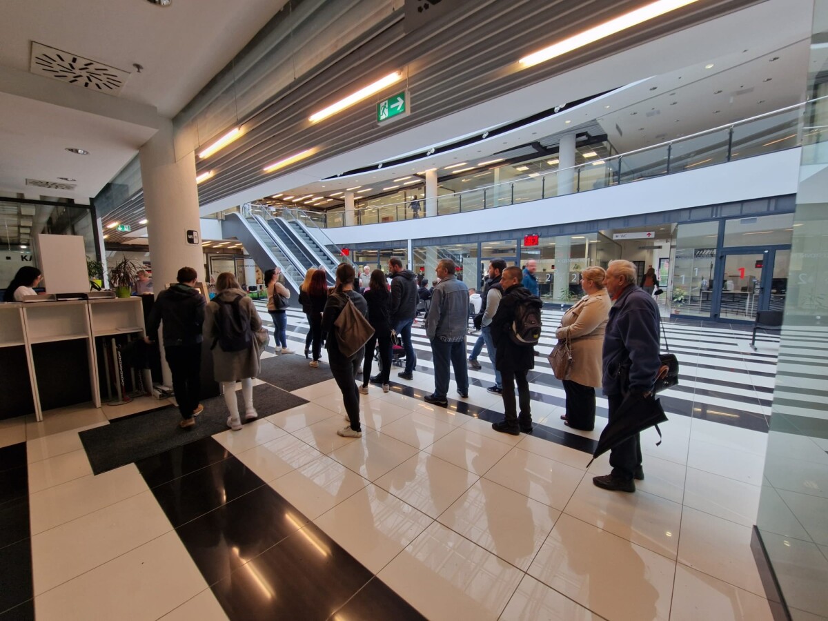 Takto to v pondelok vyzerá v klientskom centre Okresného úradu v Žiline