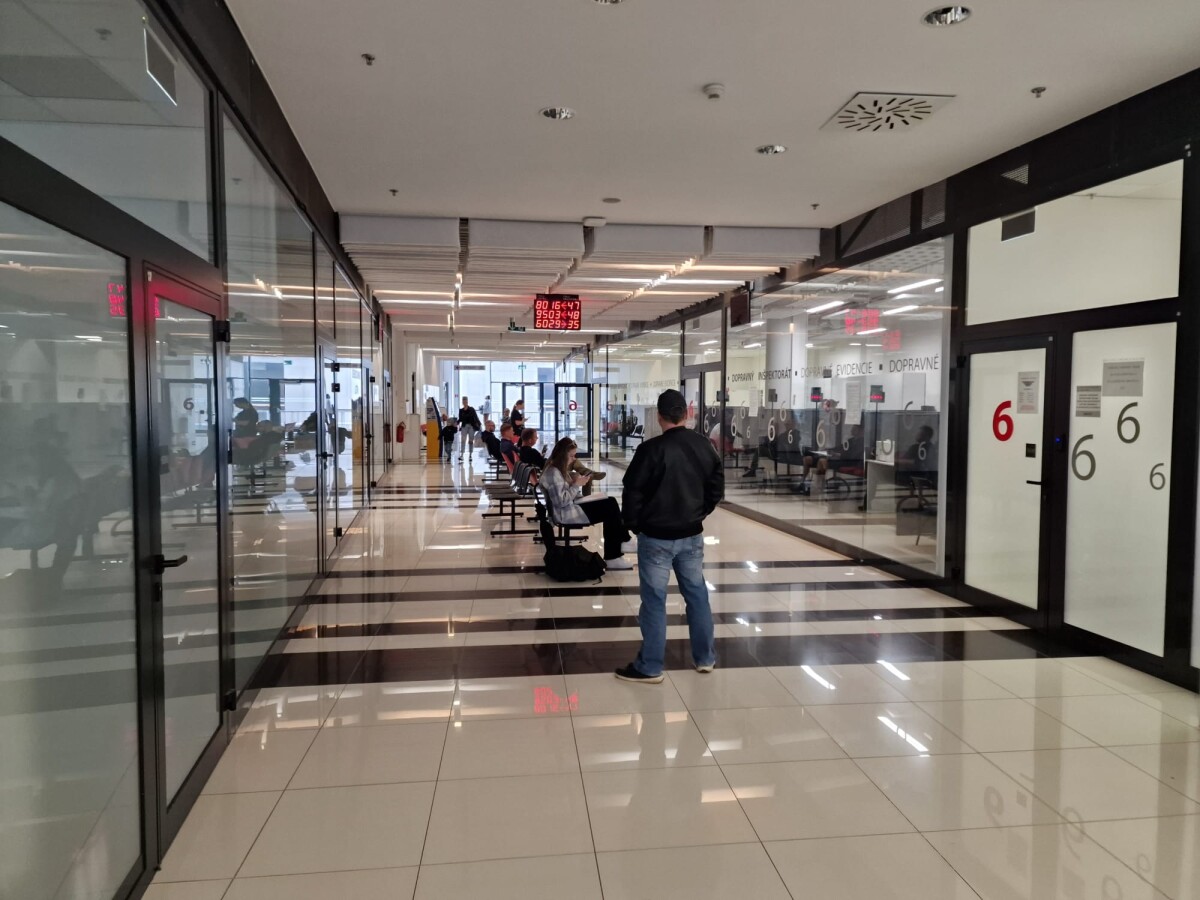 Takto to v pondelok vyzerá v klientskom centre Okresného úradu v Žiline