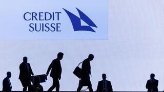 Problémy banky Credit Suisse pokračujú. Klienti z nej vybrali miliardy frankov