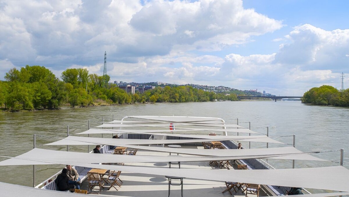 Lodná osobná doprava na Dunaji