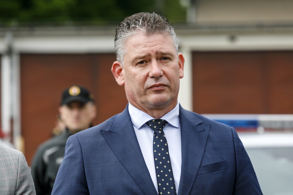 Na snímke dočasne poverený minister vnútra SR Roman Mikulec.