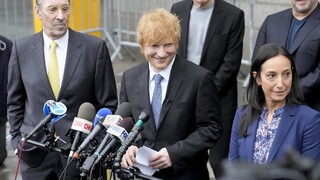 Súd znovu rozhodol, že Sheeran nie je plagiátor. Ak by ho uznal vinným, vzdal by sa hudby