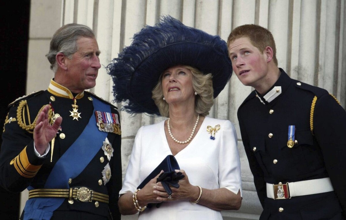 Princ Charles, Kamilla a princ Harry v roku 2005