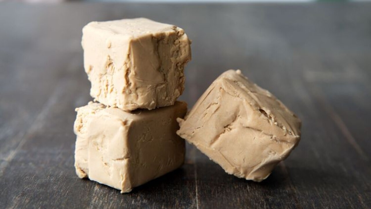 Zdravie a krása ukryté v malej kocke: Droždie zastaví vypadávanie vlasov aj zlú náladu