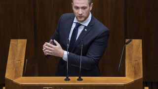 Spojí sa Smer s Republikou?  Gašpar pripúšťa aj takúto možnosť, názory sú však rôzne