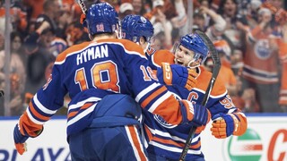 NHL: Vegas prvýkrát v play off nezvládol duel mimo svojho ľadu, Toronto odvrátilo prvý mečbal súpera