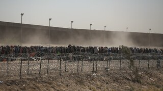 Na americko-mexickej hranici sa menia pravidlá, Biden čaká v budúcnosti ďalší chaos