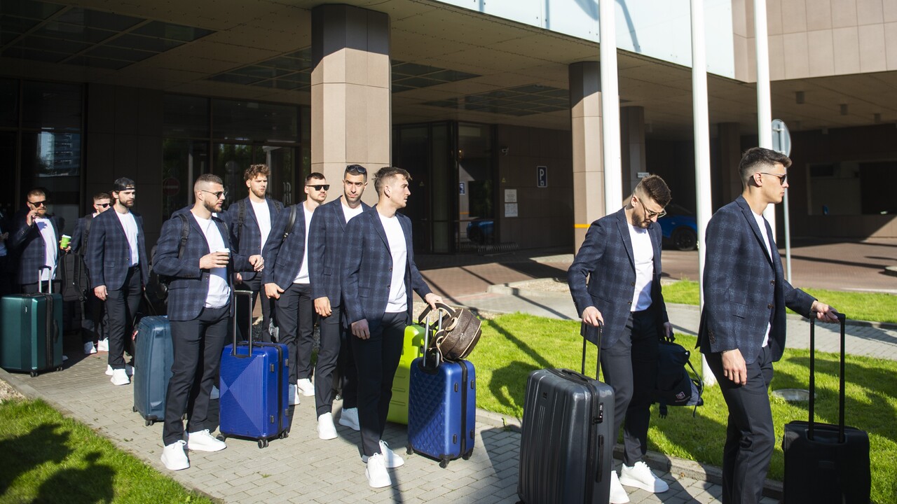 Púť Slovákov na MS sa začne duelom s Českom. Hokejisti sa posnažia vrátiť prehry z prípravy