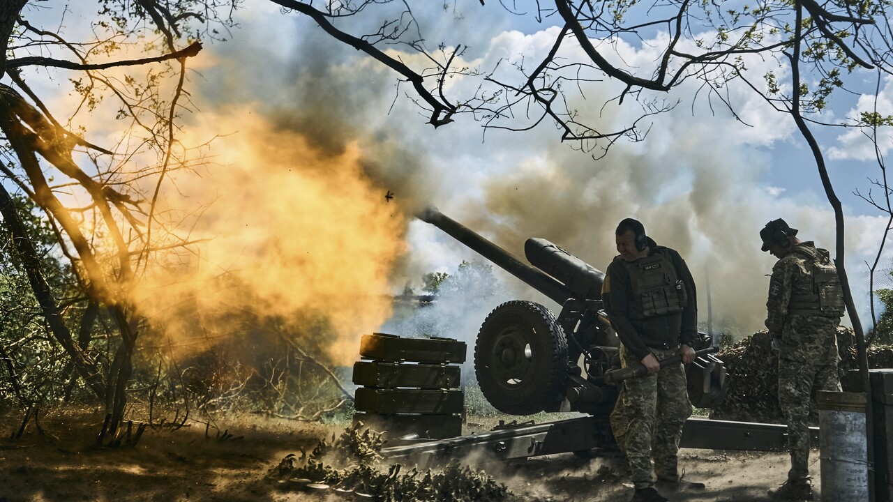 Kyjev postupuje v oblasti Bachmutu. Úspech je však len čiastočný, uviedol vojenský veliteľ Syrskyj