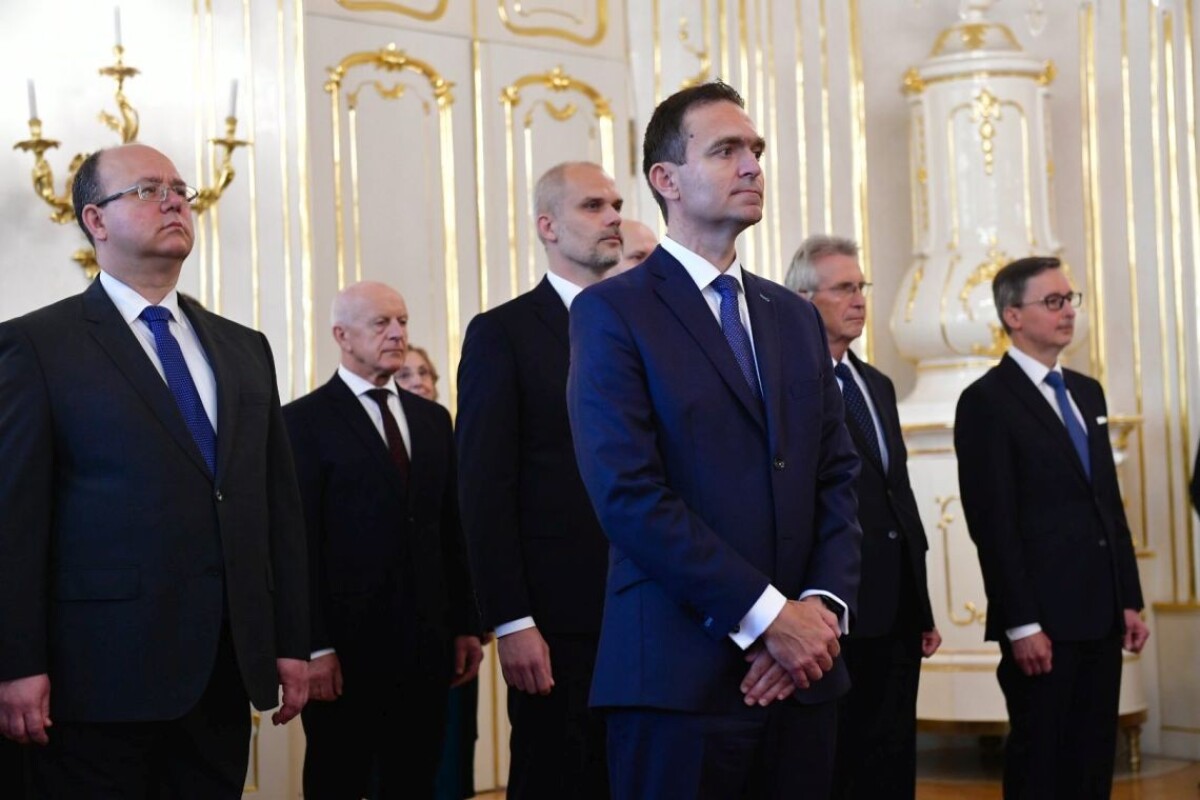 Menovanie_úradnícka vláda