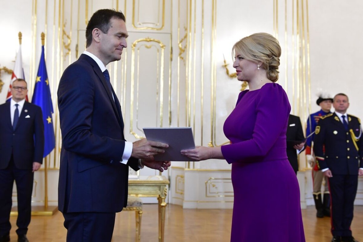 Menovanie_úradnícka vláda