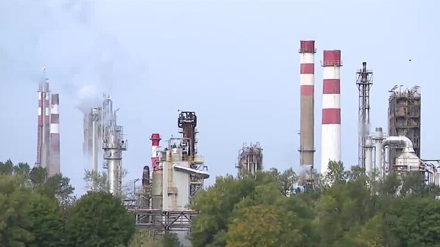 Veľkí priemyselníci dosiahli svoje. Poslanci by mohli budúci rok zaplatiť firmám desiatky miliónov eur navyše