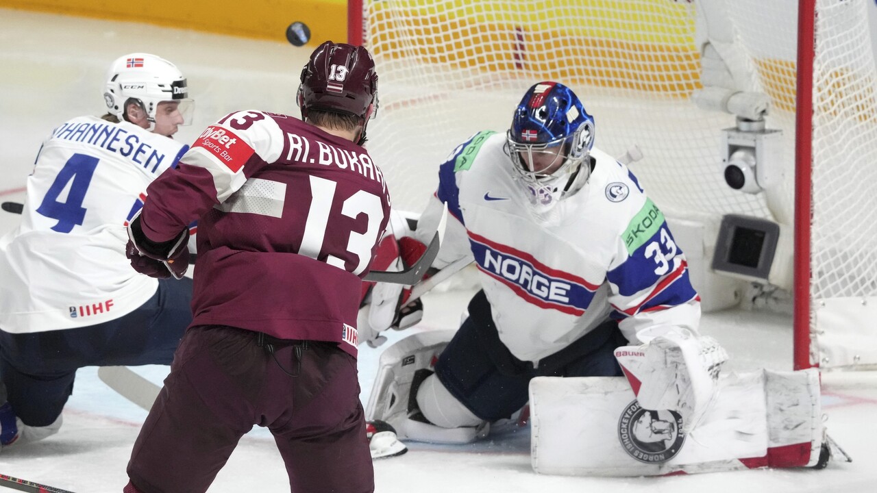 Domáci hokejisti potešili fanúšikov. Lotyšsko na MS zdolalo Nórsko