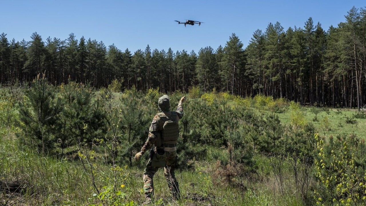 Operuje v tme, Moskva začína panikáriť. Na Ukrajine pôsobí špeciálna dronová jednotka