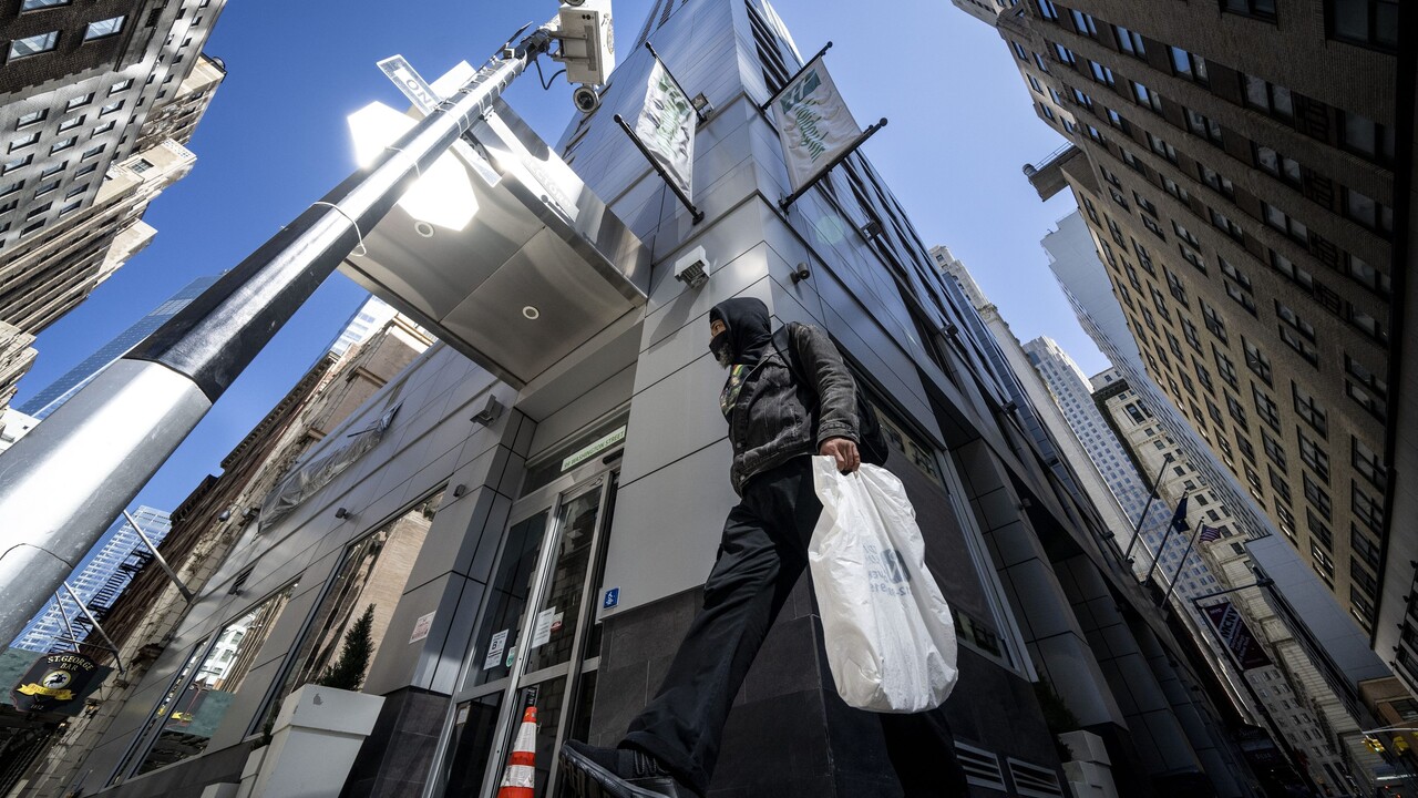 New York sa pomaly potápa. Veľké jablko tiahnu ku dnu mohutné mrakodrapy