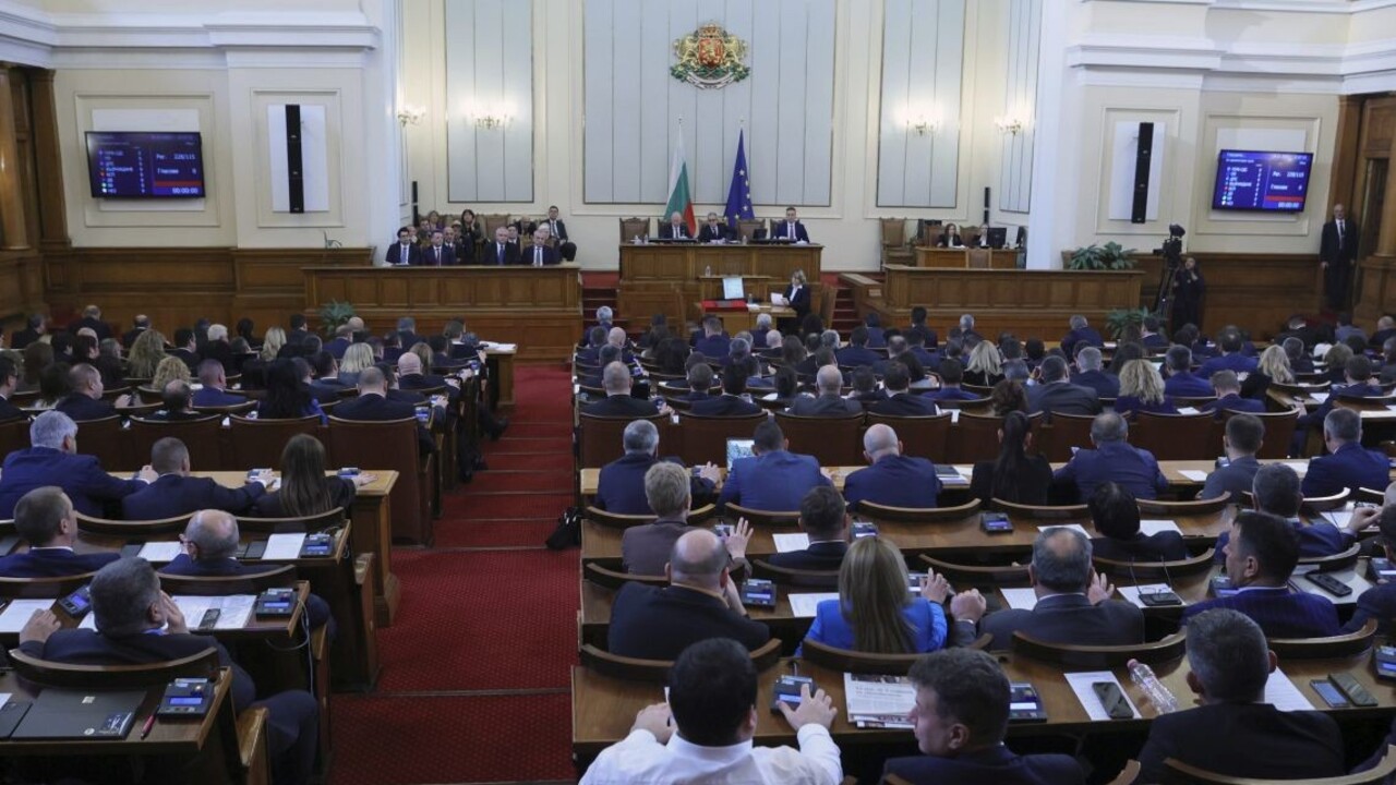 Dve najväčšie bulharské strany zostavili vládny kabinet, vystriedajú sa na jeho čele