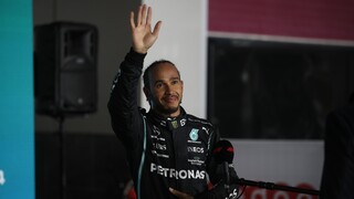 Prestupová senzácia: Lewis Hamilton odchádza z Mercedesu, mieri do Ferrari
