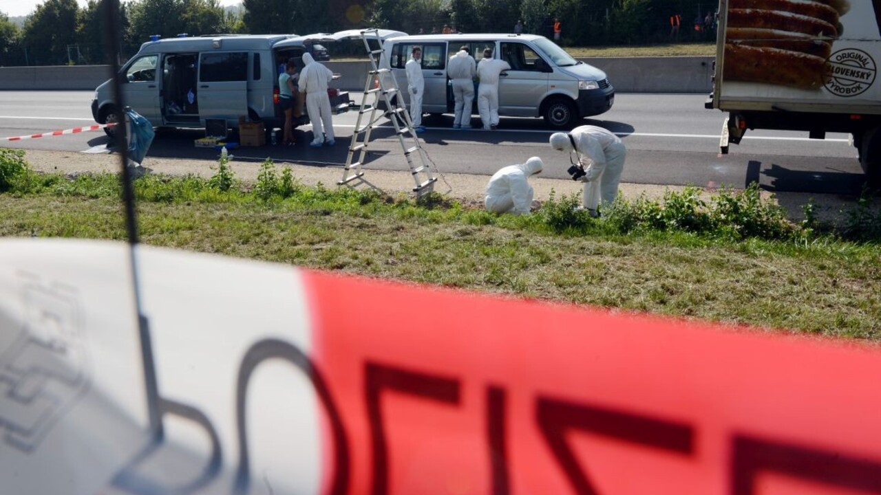 Maďarsko sa snaží zdôvodniť prepúšťanie prevádzačov, dôvodom majú byť postoje Bruselu