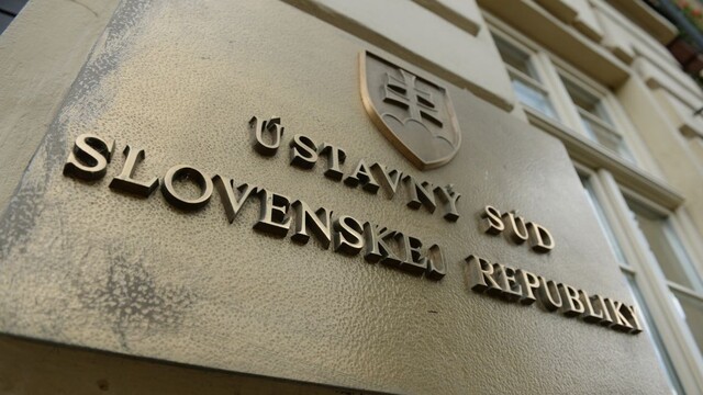 Ústavný súd odobril novelu zákona o štátnej službe. Nevyhovel požiadavkám poslancov