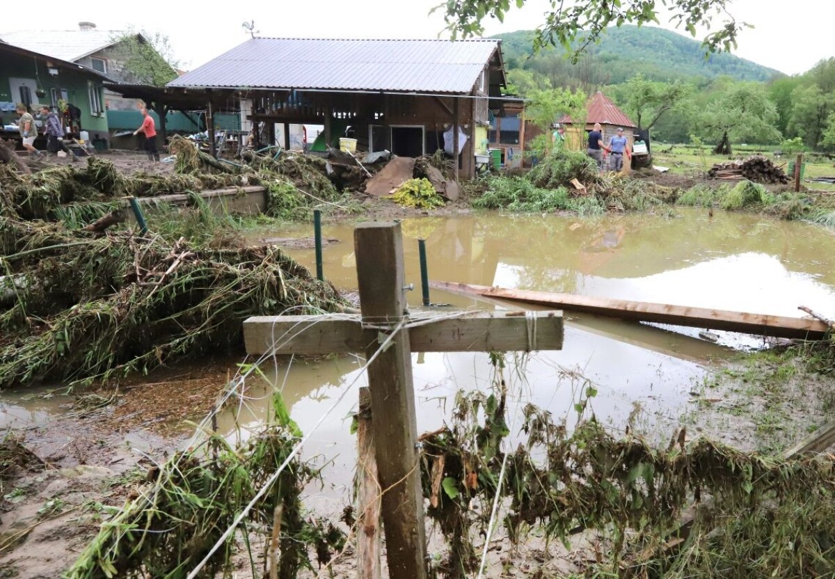 Kokava nad Rimavicou: Silná búrka spôsobila v obci povodeň