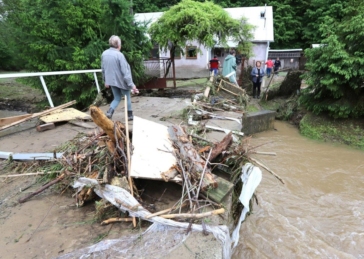 Kokava nad Rimavicou: Silná búrka spôsobila v obci povodeň