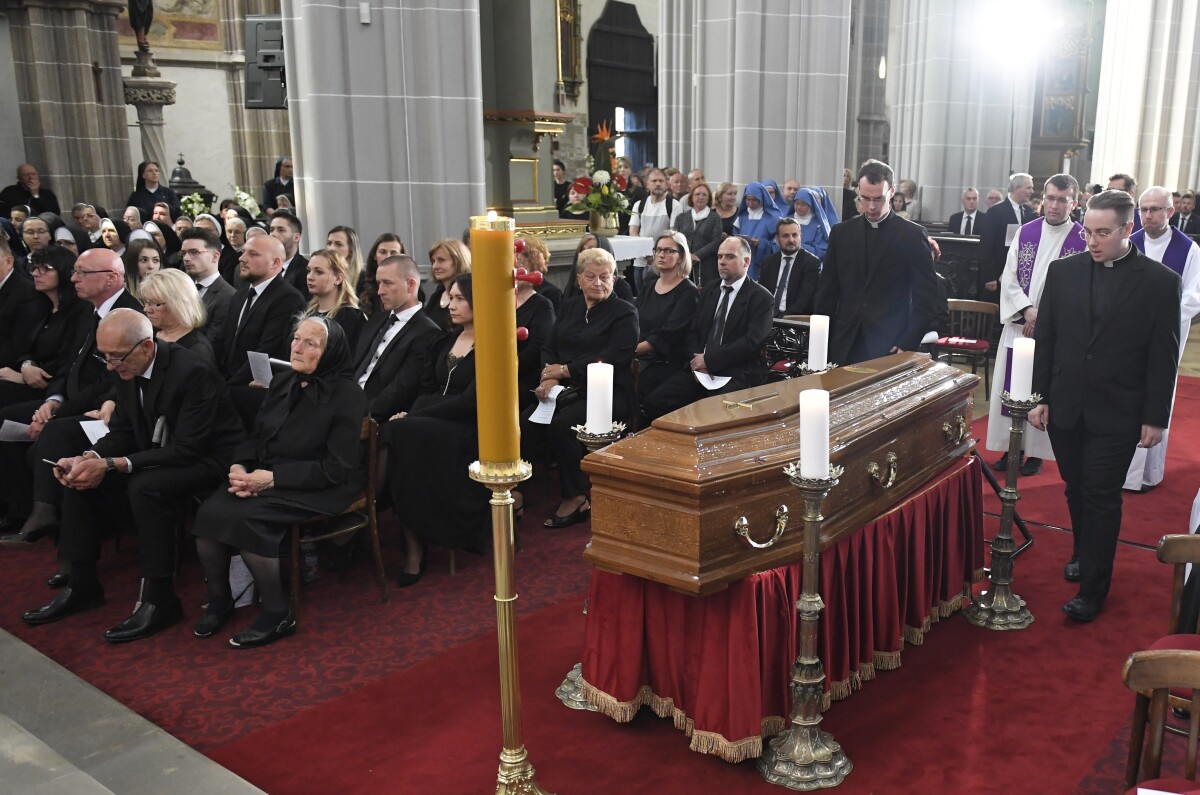 Pohreb arcibiskupa Alojza Tkáča.