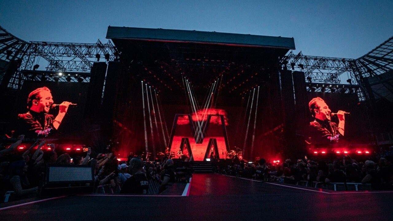 BRATISLAVA PRIVÍTALA DEPECHE MODE VYPREDANÝM ŠTADIÓNOM