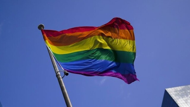 V Rusku rastie tlak na LGBTQ komunitu. Najnovšie zakázalo právne alebo chirurgické zmeny pohlavia