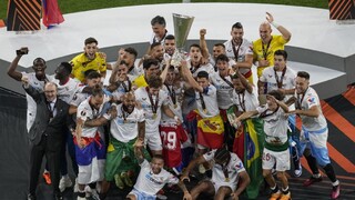 Sevilla zdolala vo finále Európskej ligy UEFA AS Rím. Získala siedmu trofej