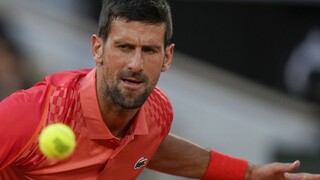 Dvojnásobný šampión z Roland Garros Novak Djokovič postúpil do tretieho kola