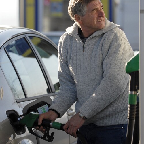 Vodiči si siahnu hlbšie do vrecka. Ceny benzínov a nafty stúpli