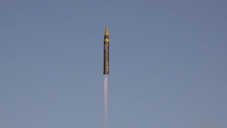 Obavy z raketového arzenálu Teheránu rastú. Irán predstavil svoju prvú hypersonickú strelu