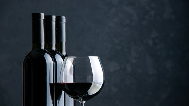 Takto sa nedopité víno nepokazí: Žiaden trik s lyžičkou, tajomstvo je v samotnej fľaši