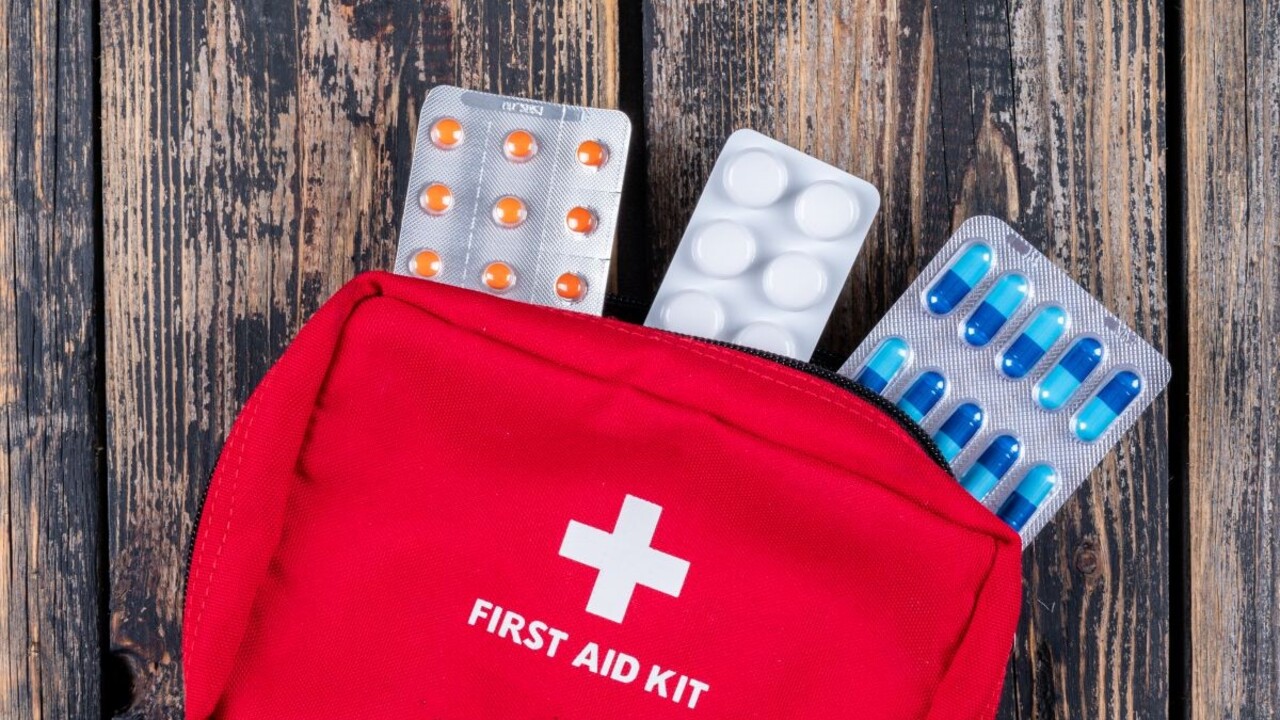 Lekárnička na cesty: Aké lieky by ste nemali zabudnúť zbaliť, ak sa chystáte na dovolenku?