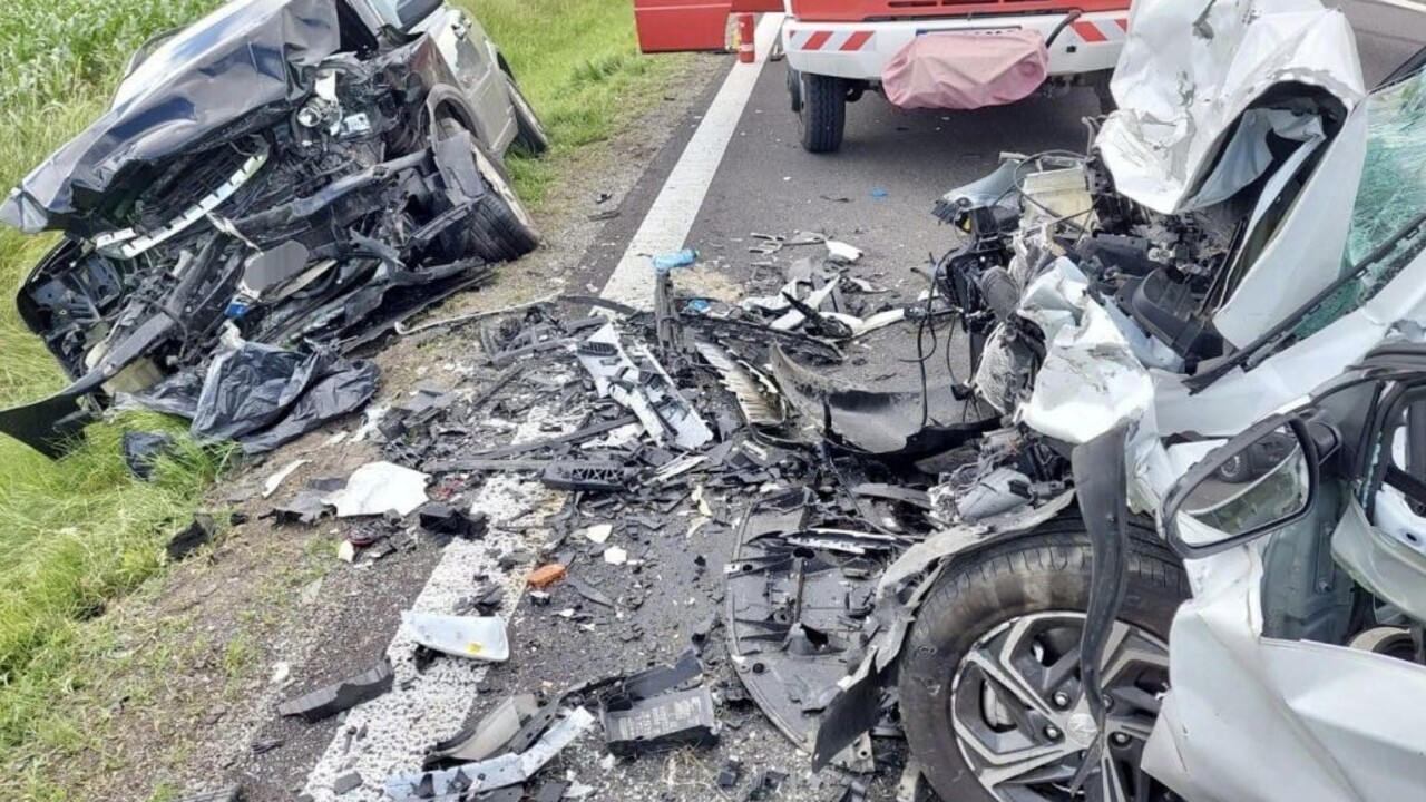 V obci Strekov došlo k tragickej dopravnej nehode, o život prišlo iba 8 ...