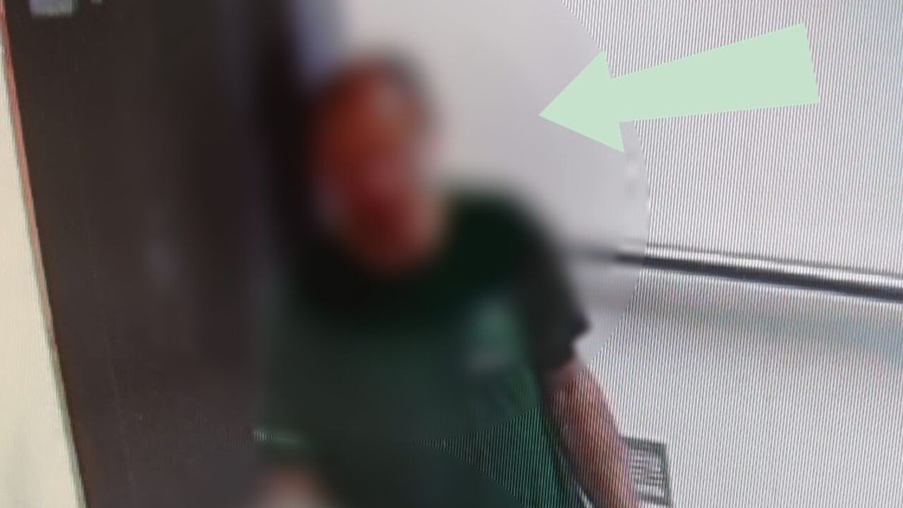 Muž obťažoval ženy na železničnej stanici v Bratislave. Neodradil ho ani slzotvorný sprej