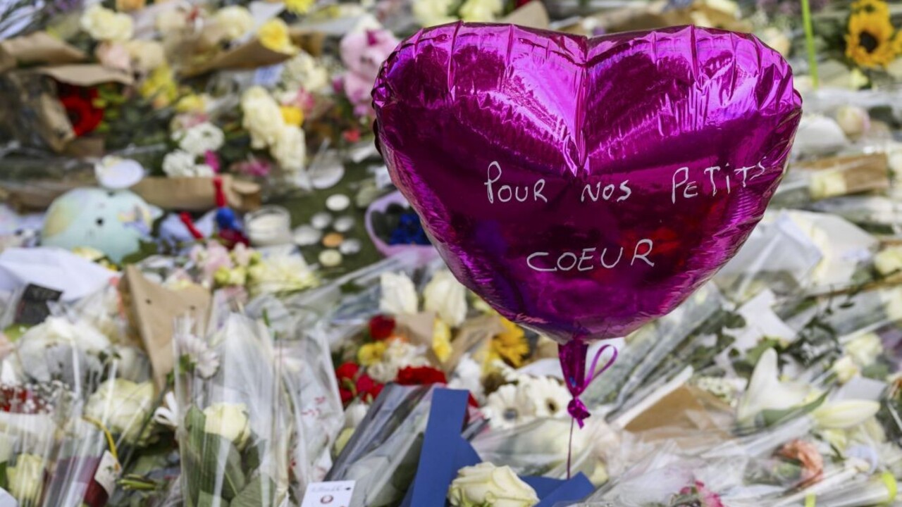 Muž, ktorý útočil nožom na deti, skončil na psychiatrii. Motív jeho konania ostáva neznámy