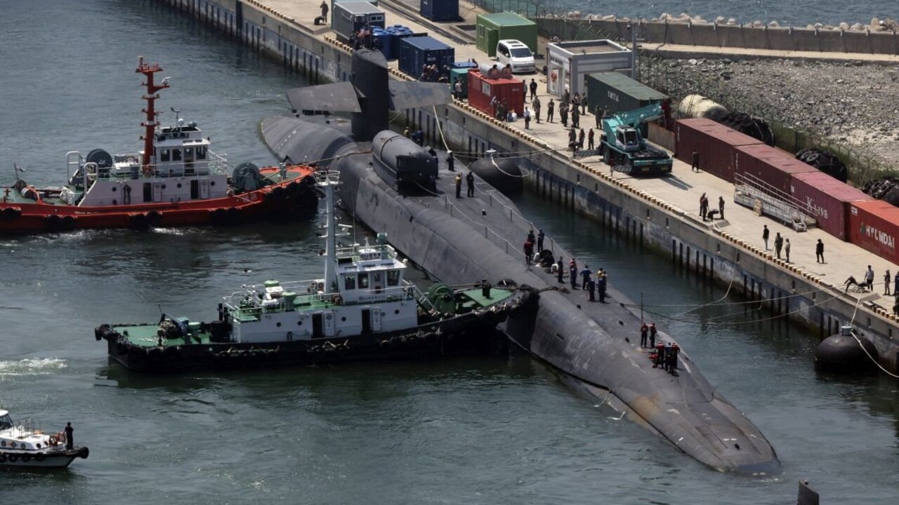 Napätie neutícha. Do juhokórejského prístavu priplávala americká jadrová ponorka