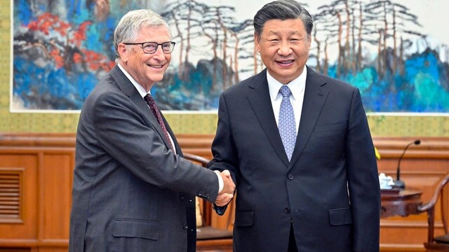 Bill Gates sa v Pekingu stretol s prezidentom Si Ťin-pchingom. Jeho nadácia daruje Číne milióny eur