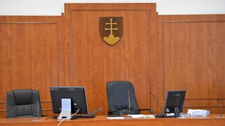 Pretrhnutie prepojenia s oligarchami a politikmi. Najvyšší súd odblokoval kauzu Očistec