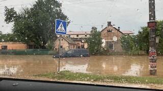 FOTO: Na juhu Slovenska sa vyliala Rimava. Voda nestíhala odtekať, zaplavilo viacero obcí